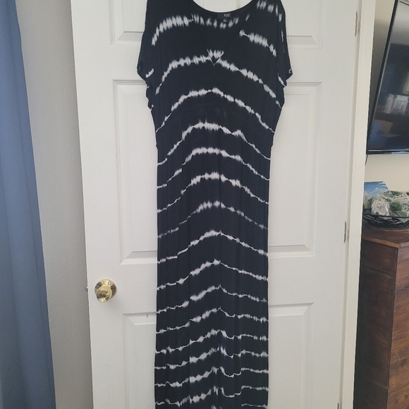 A.n.a. maxi dress in tie-dye - Picture 3 of 3